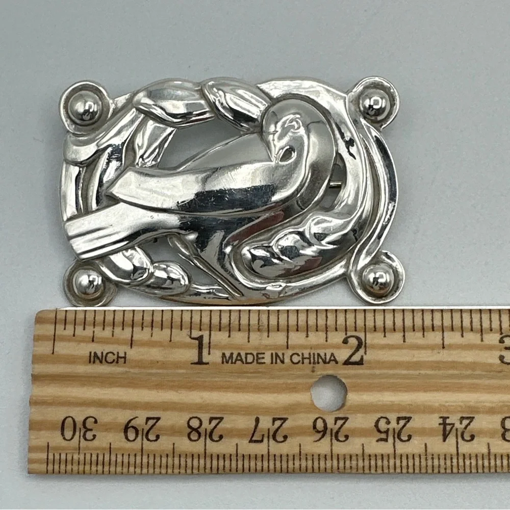 Coro Norseland‎ Sterling Large Dove Pin#364.
